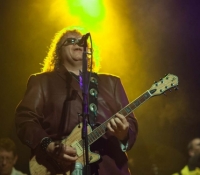 lead-guitar-tommy-thompson-1