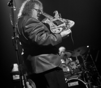 lead-guitar-tommy-thompson-4